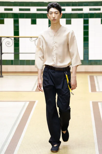Look 34